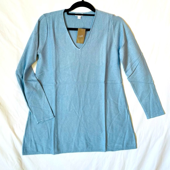 J. Jill Sweaters - J. Jill sweater XS V-Neck in Breeze Blue with Long Sleeves Lightweight NWT